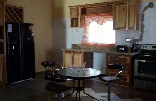 May Pen House | Relax and enjoy in this beautiful home in a quiet neighbourhood.