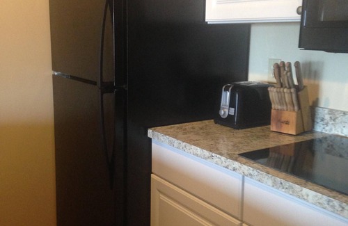 Gypsum Condo | Relax at Come Sail Away Condos Catawba Island