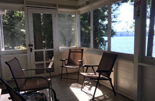Wolfeboro Cottage | Relax by Lake Winnipesaukee : 2-bedroom cottage, featured by Yankee Magazine.