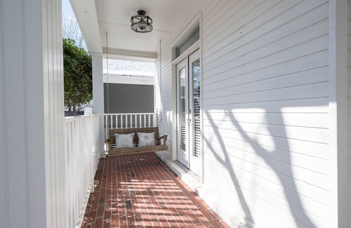 Memphis House | Relax in a Spacious 3 Bedroom + Office- Mud Island/Downtown