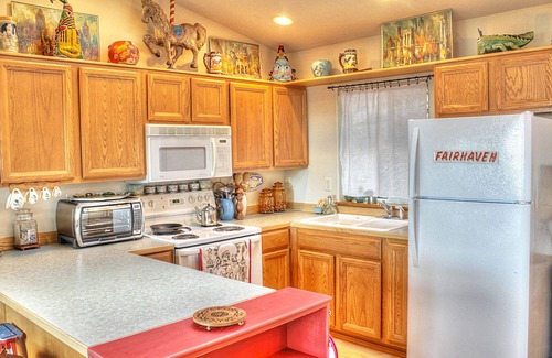 Lummi Island Cabin | Relax on your own Beach - 100' of low bank waterfront