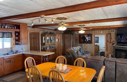 Marenisco House | Relax with a view at Oasis North on Lake Gogebic