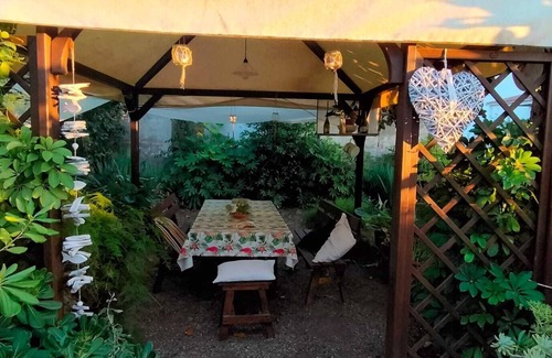 Collemezzano Apartment | Relaxation in the countryside a stone's throw from the sea - Garden, BBQ and private parking