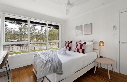 Mordialloc House | Relaxed Bayside Stay with Outdoor Space