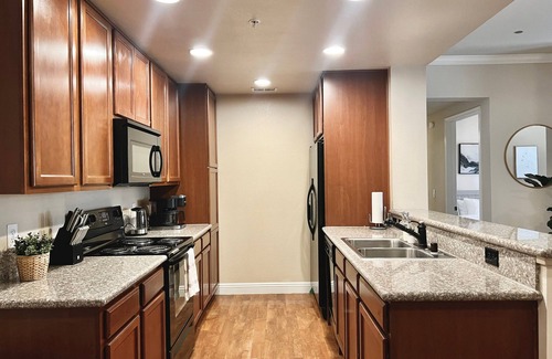 Reno/Tahoe Airport Apartment | Relaxing 2-br Apt With Pool Hot Tub Gym