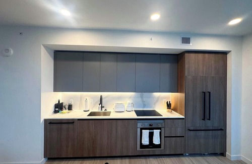 North Beach Apartment | Relaxing beach getaway w/pool