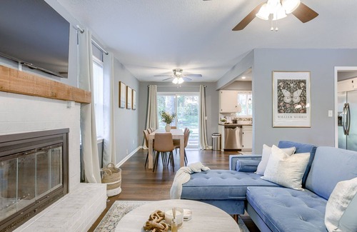 Blue Springs House | Relaxing Blue Springs Escape 3BR w/Outdoor Space