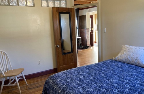 Newport East Cottage | Relaxing Cottage, minutes from the beach