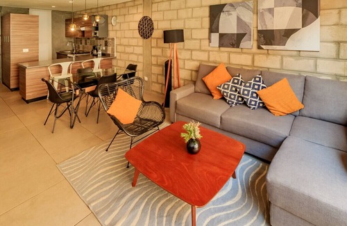 Downtown Guadalajara Apartment | Relaxing Getaway Loft w/Gym & Coworking | 2 BD | Tribu Colón