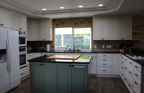Bonita House | Relaxing Mountain View Retreat with Pool & Spa!