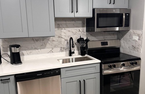 Franklin Park Condo | Relaxing Oasis for Extended Stay