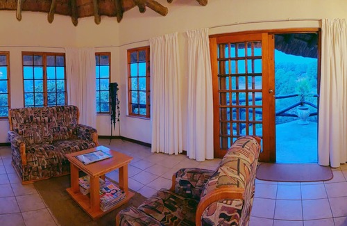 Fort Nottingham Cottage | Relaxing Oasis in the Midlands Meander