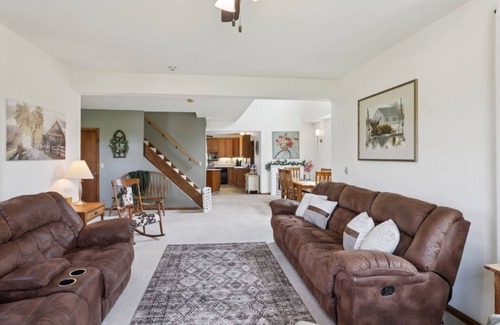 Dodge Other | Relaxing Spacious farmhouse with fire-pit and family friendly amenities