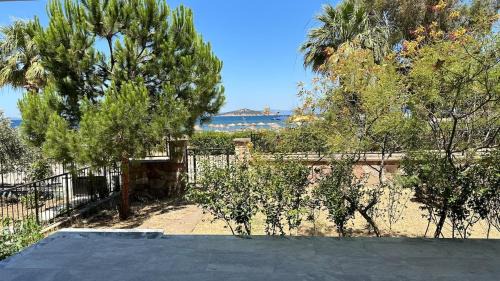 Ayvalik Villa | Relaxing Stay by the Beach