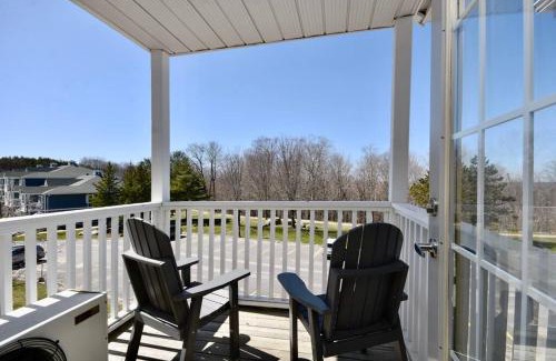 Oro-Medonte Apartment | Relaxing Top Level Studio