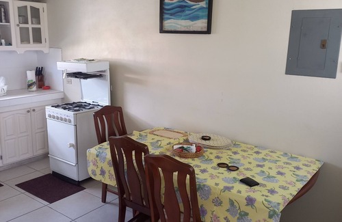 Retreat Apartment | Relaxing vacation home getaway where you can experience local Barbadian culture