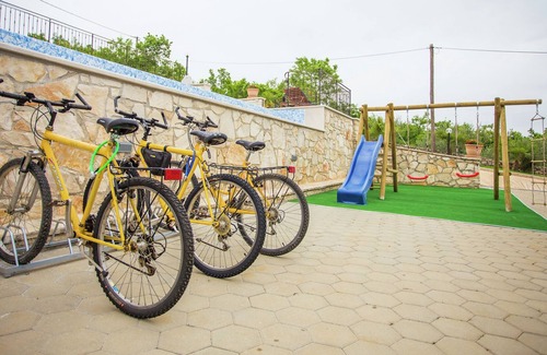 Rakotule Cabin | Relaxing villa with pool and garden for six persons in central Istria