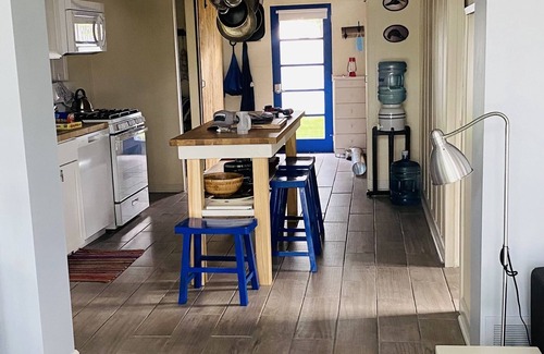 Russells Point Cottage | Relaxing waterfront cottage on Dunn's Pond off Indian Lake