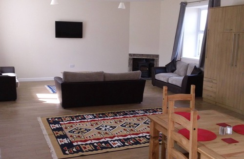 Halkirk Cottage | Remote pet friendly wilderness in Caithness - Free Fishing