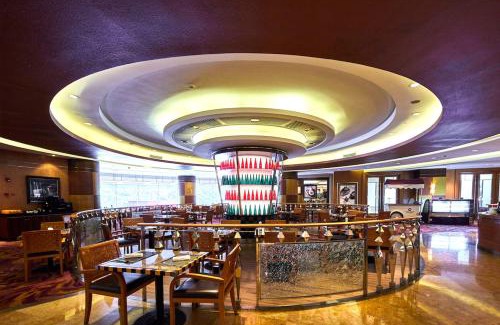 Pudong Hotel | Renaissance Shanghai Pudong Hotel