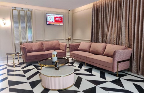 Gauravaddo Hotel | Renest Calangute Goa