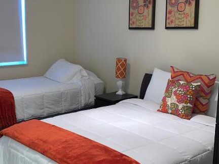 Aventura Apartment | Renovated 2/2 Unit at Yacht Club/Aventura