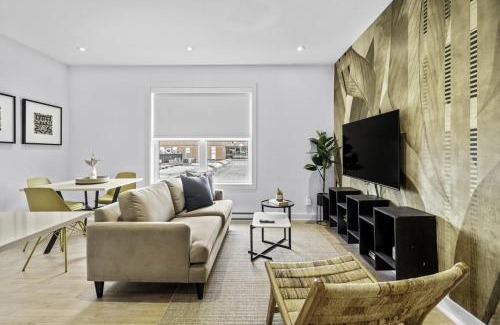 Little Italy Apartment | Renovated 2-Bedroom Haven by Jean Talon Market