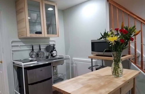 Sixth Ave West Apartment | Renovated 2BR flat near Red Rock/Rocky Mt/DT-15min