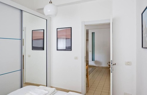 Tel Aviv Promenade Apartment | Renovated 2BR with Balcony in Bauhaus *Beachfront*