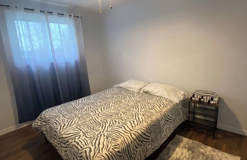 Welland House | Renovated and spacious home, near several attractions!