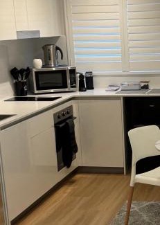 Surry Hills Apartment | Renovated Central Studio w pool & just off Oxford St
