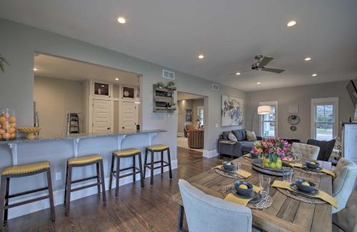 Vevay House | Renovated Craftsman House with Patio and Fire Pit!