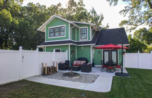 Vevay House | Renovated Craftsman House with Patio and Fire Pit!
