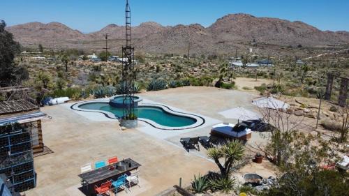 Joshua Tree Highlands House | Renovated Lodge - Room 1 with pool access