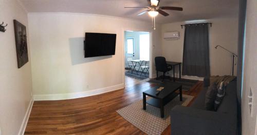 East Durham House | Renovated Space Close To Downtown - A