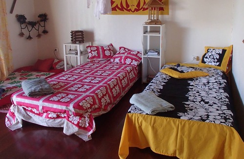 Mahina House | Rent very nice fare with swimming pool, land and lagoon view