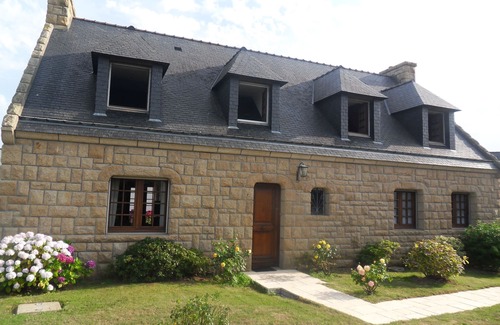 Larmor-Plage Apartment | Rental with sea view labeled 'CLEVACANCES' 3 keys