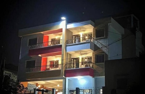 Yaounde Apartment | Residence Ethan Nji - Chic Space