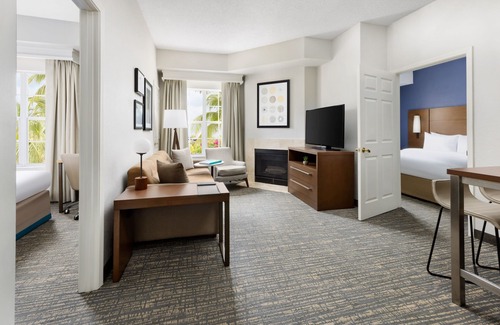 Villages of Palm Beach Lakes Hotel | Residence Inn by Marriott West Palm Beach