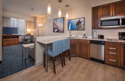 Downtown Baltimore Hotel | Residence Inn by Marriott Baltimore at The Johns Hopkins Medical Campus