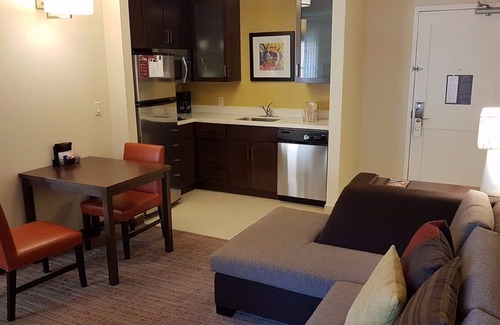 Alta Vista Hotel | Residence Inn by Marriott Ottawa Airport