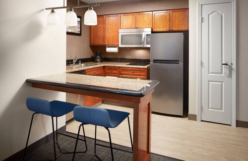 Lakeview Hotel | Residence Inn by Marriott Manassas Battlefield Park