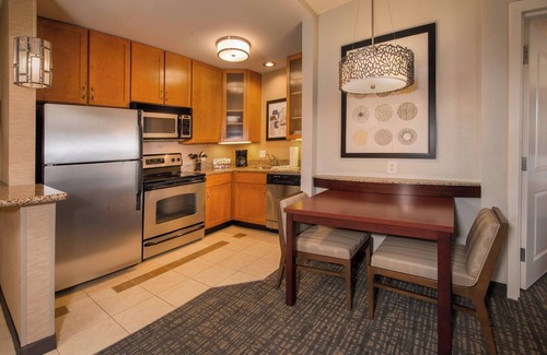 Sterling Hotel | Residence Inn by Marriott Dulles Airport At Dulles 28 Centre