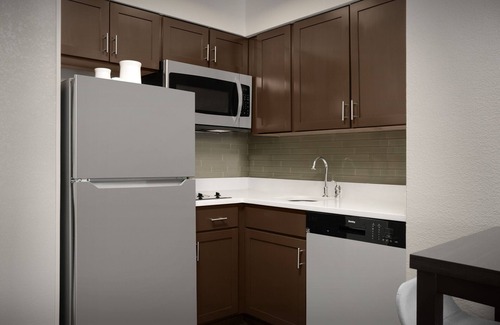Linthicum Heights Hotel | Residence Inn by Marriott BWI Airport