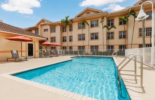 Villages of Palm Beach Lakes Hotel | Residence Inn West Palm Beach