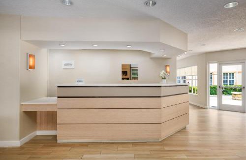 Villages of Palm Beach Lakes Hotel | Residence Inn West Palm Beach