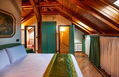 Nove Mesto House | Residence Jecna