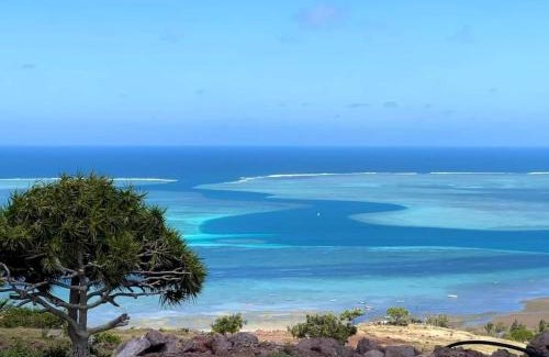 Coromandel Bed & Breakfast | Residence le bijou mourouk rodrigues