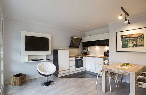 Balm Apartment | Residence on Lake Balmer - BS 66