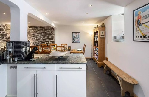 Beranger House | Residence The Barn - Houses & Villas for 8 People